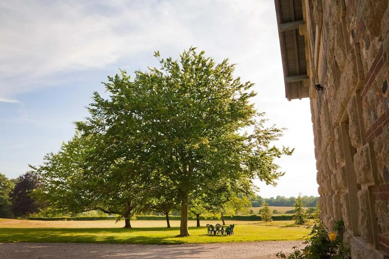 Chateau De Joyeux - Chambres D'Hotes 0*,