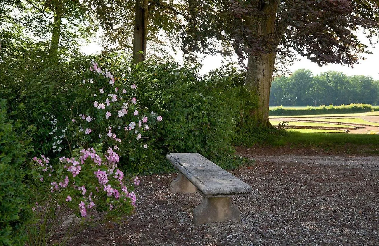Bed & Breakfast Chateau De Joyeux - Chambres D'Hotes