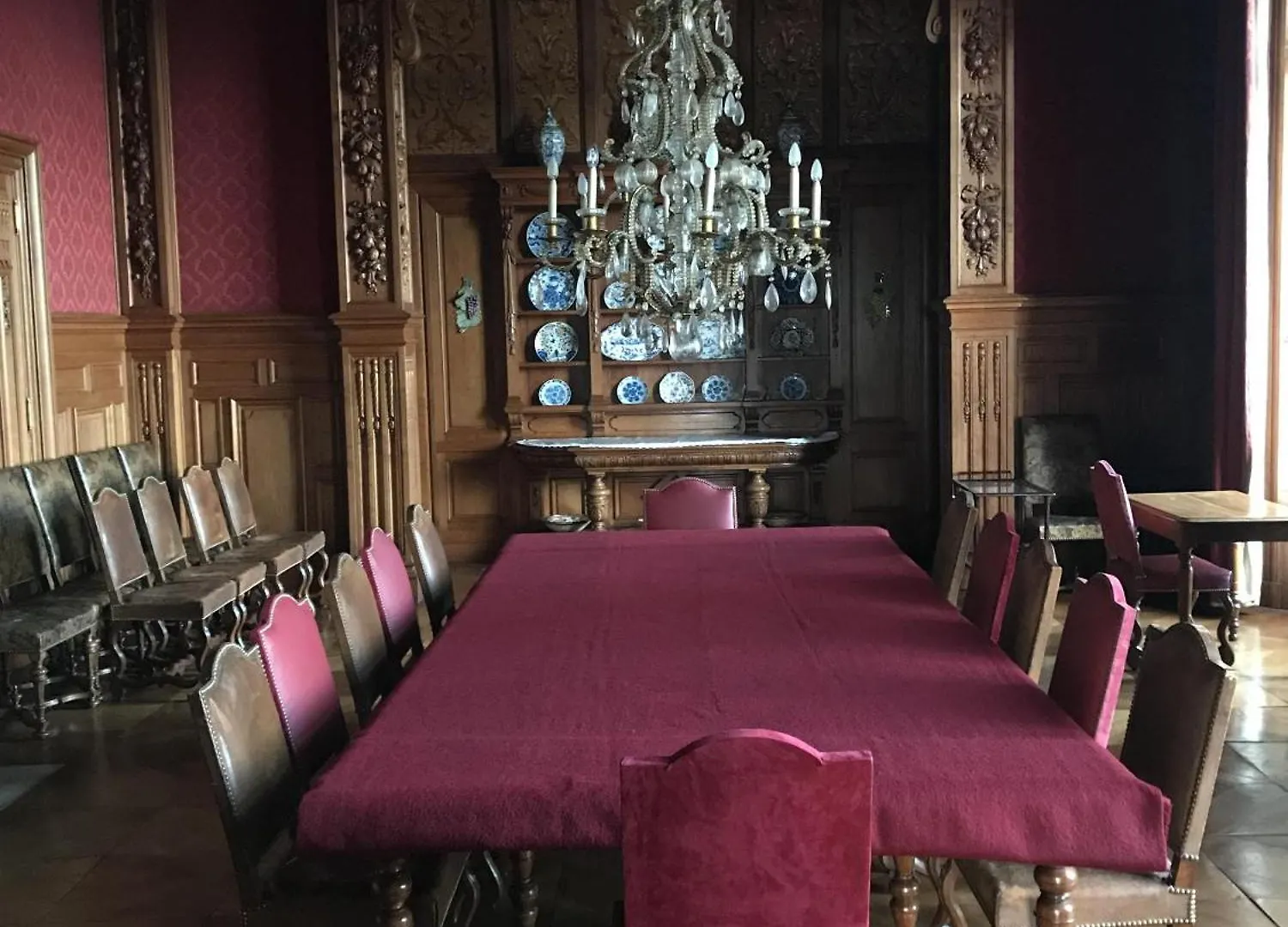 Chateau De Joyeux - Chambres D'Hotes France